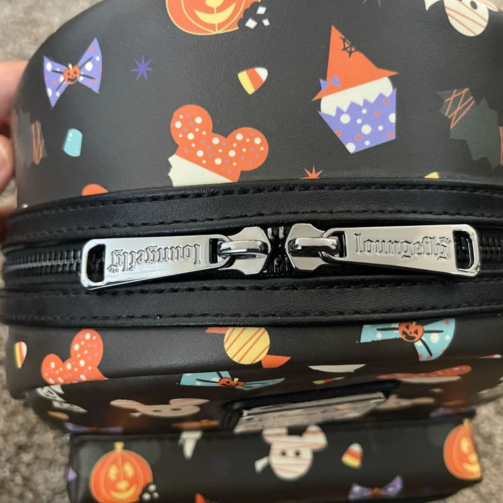 NWT Disney Parks Halloween 2020 Loungefly Mickey Tricks & Treats Snack Backpack